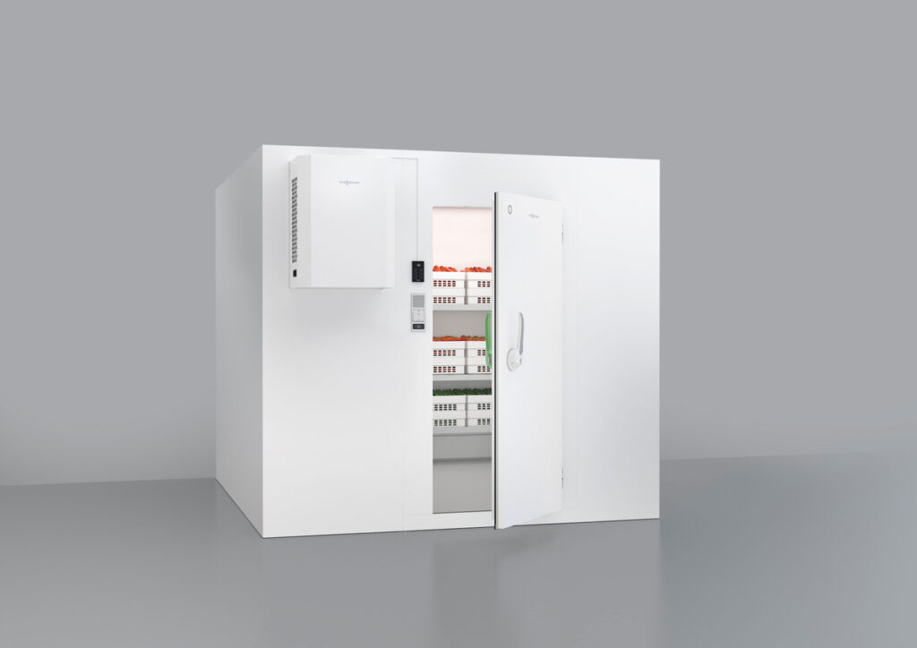 Cold-room-with-WMC4_WMF4_3-layer-shelving.jpg