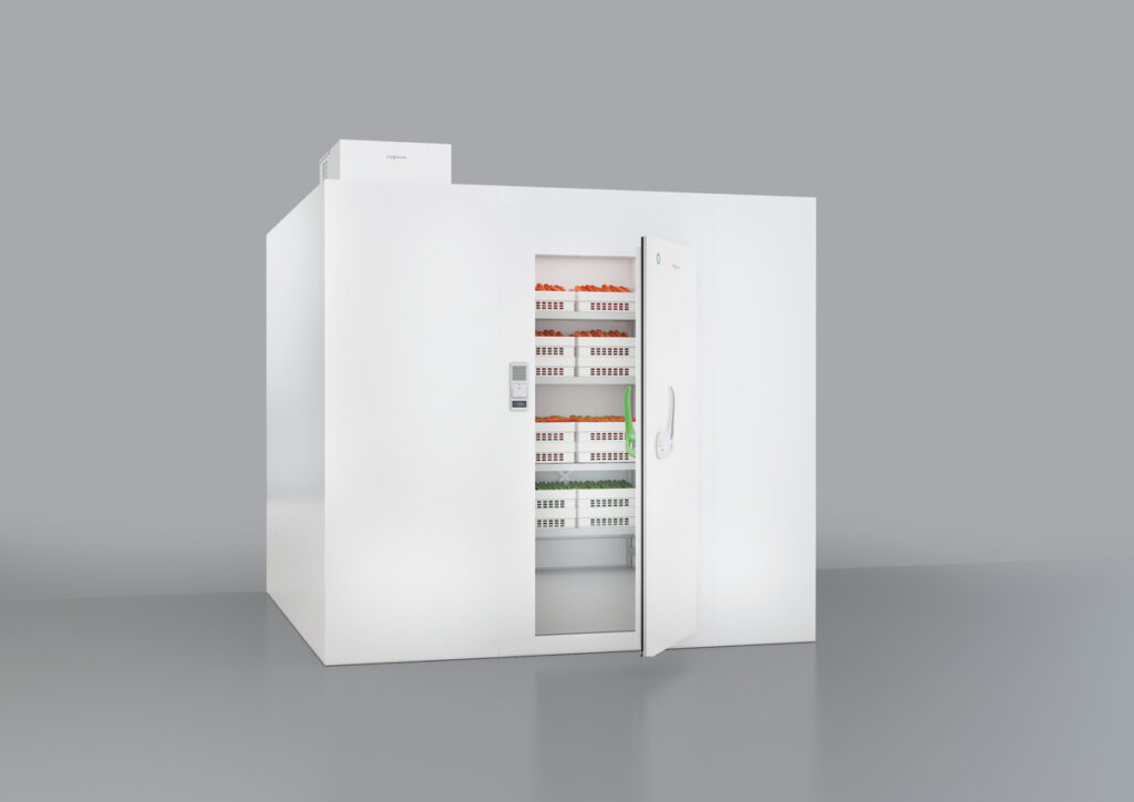 TectoCell-Standard-Plus-with-ceiling-mounted-refrigeration-unit-and-vegetables-inside.jpg
